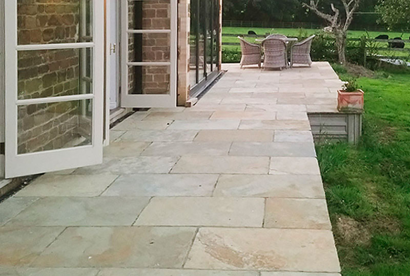 Mandalay buff outdoor limestone paving